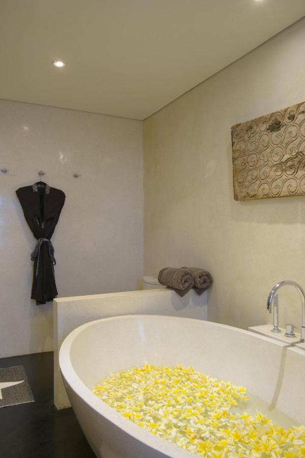 Amanputri Villa Seminyak Exterior foto