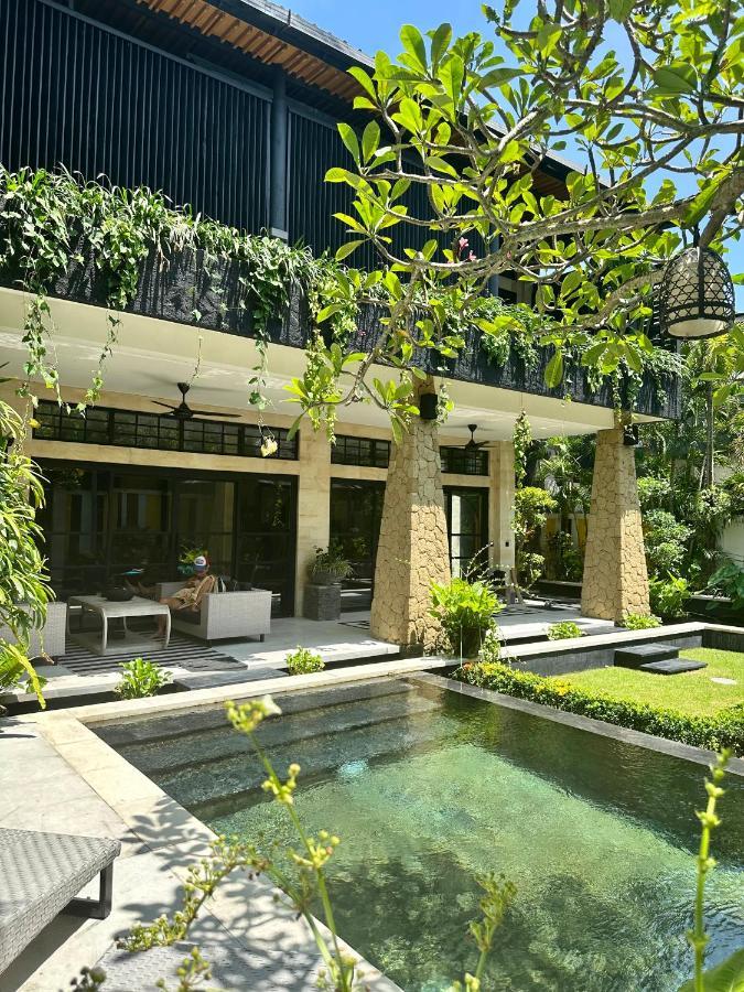 Amanputri Villa Seminyak Exterior foto