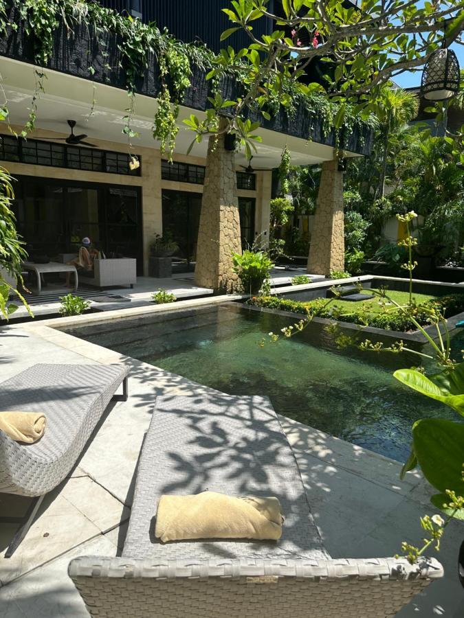 Amanputri Villa Seminyak Exterior foto